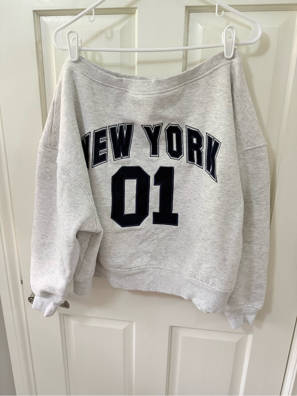 Primark Scene White Crewneck Sweatshirt with Navy Graphics